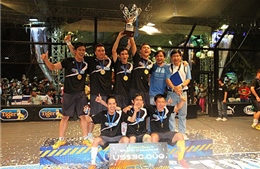 Việt Nam vô địch giải Tiger Street Football quốc tế năm 2013